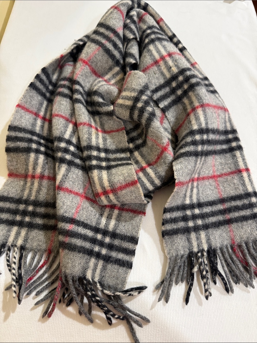 vintage Burberry Nova Check scarf